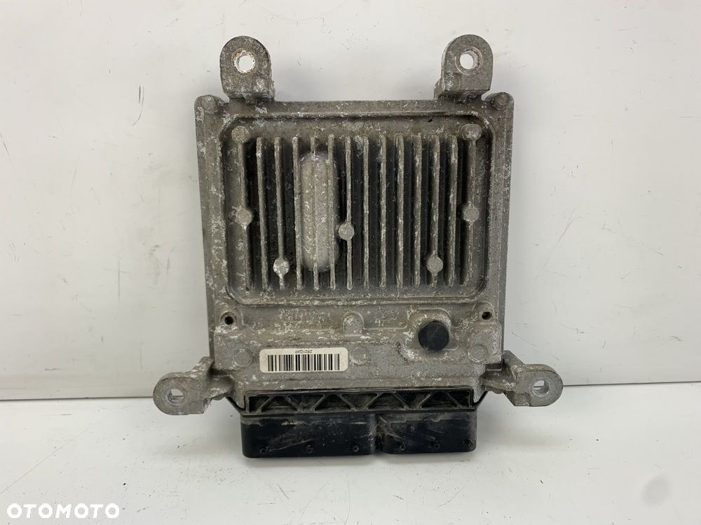 sterownik silnika komputer mercedes sprinter w906 2.2 cdi A6519002600 A6519012200 - 2