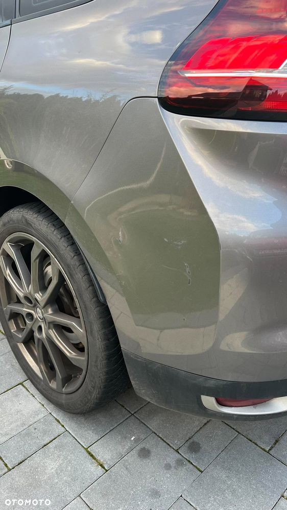 Renault Grand Scenic - 16