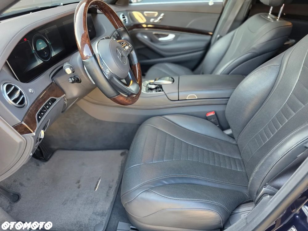 Mercedes-Benz Klasa S 560 4-Matic L 9G-TRONIC - 16
