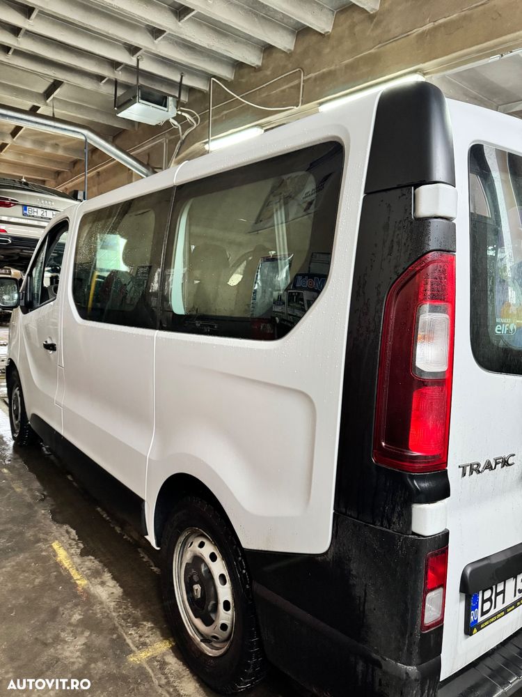 Renault Trafic Combi L1H1 8+1 Authentique - 3