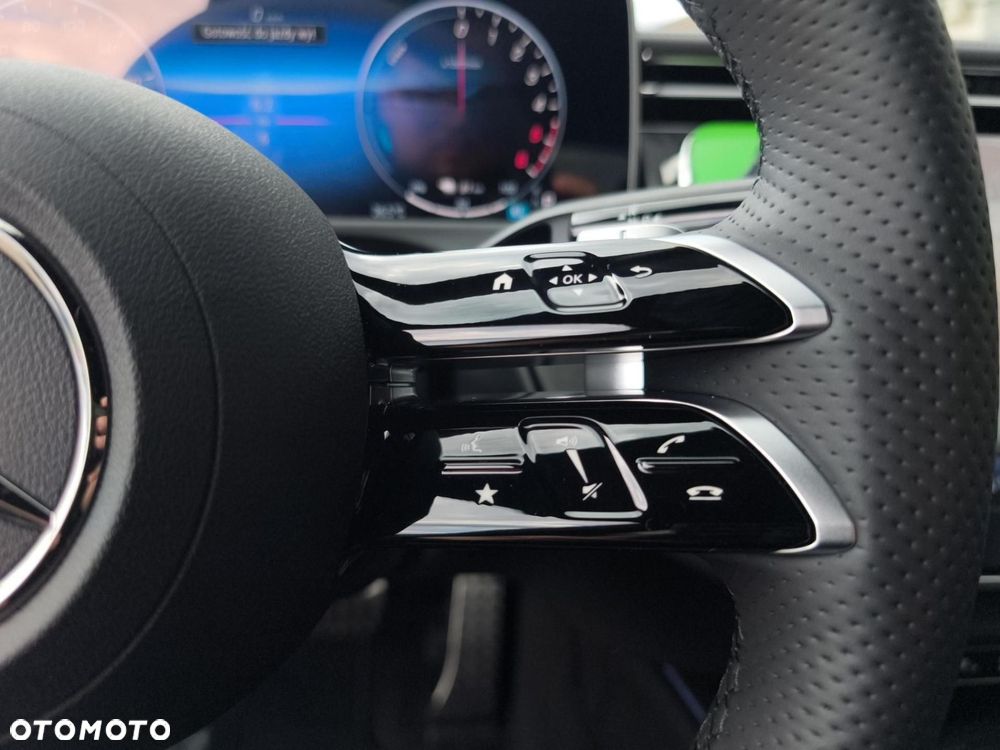 Mercedes-Benz Klasa E - 16