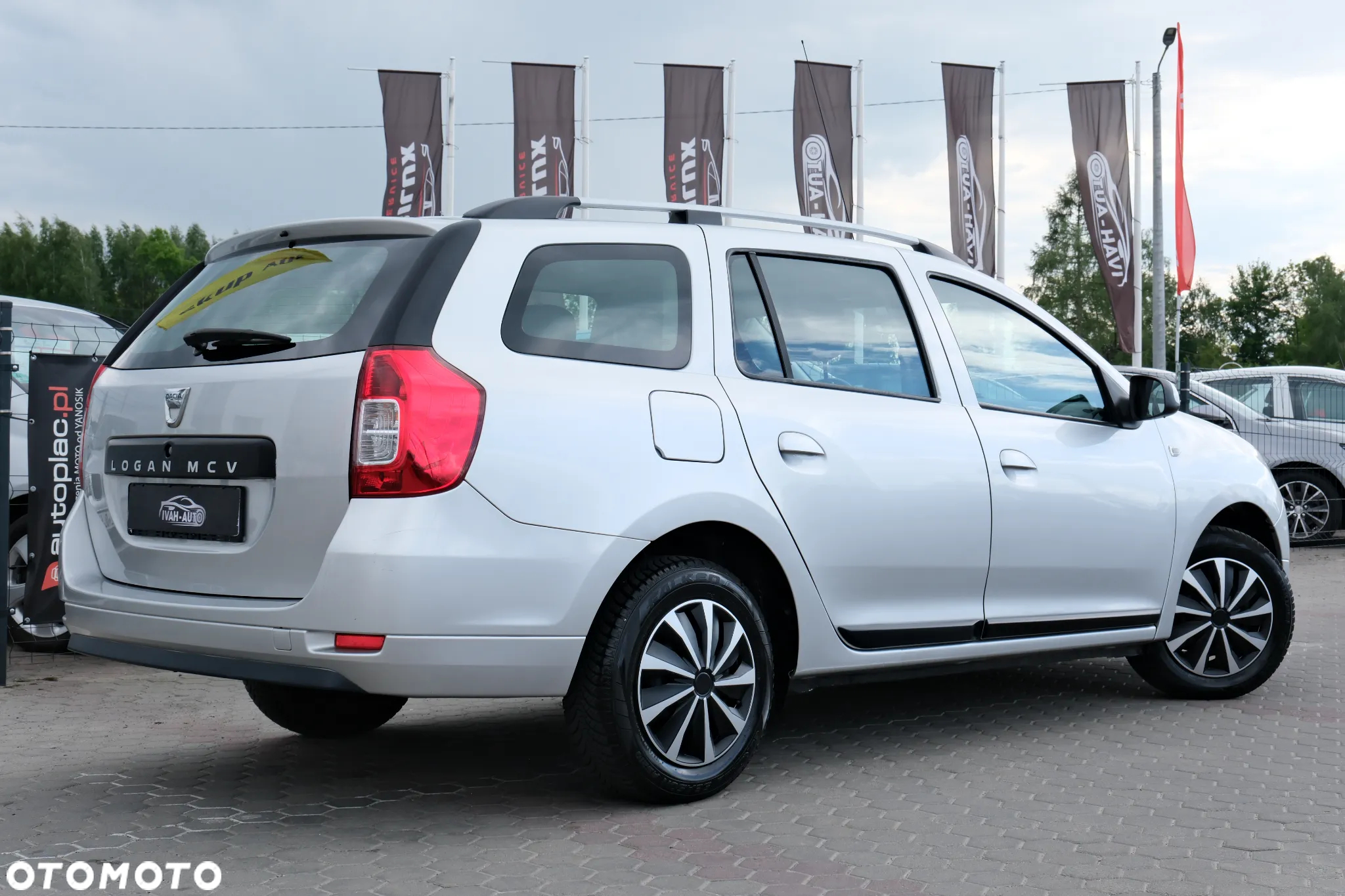 Dacia Logan MCV 1.2 16V 75 Ambiance - 16
