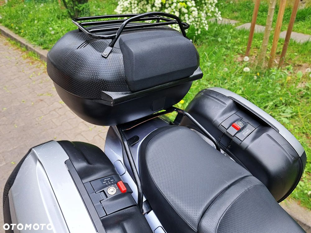 Yamaha FJR - 12