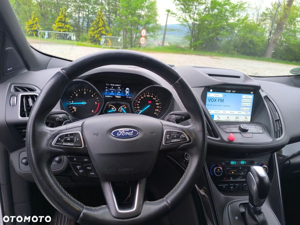 Ford Kuga 2.0 TDCi 4x4 ST-Line - 10