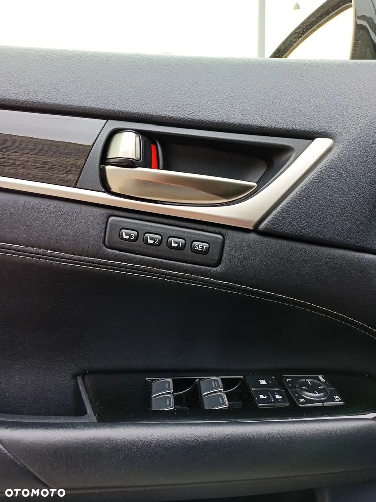 Lexus GS 200t / 300 Elegance - 17