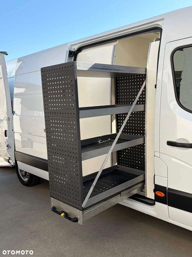 Renault Master L3H2 Blaszak Furgon z windą - 11