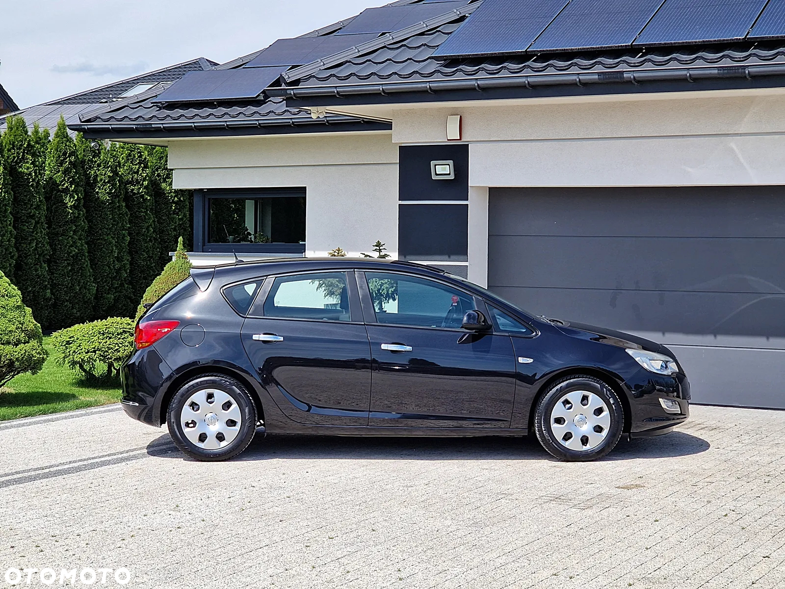Opel Astra 1.4 150 Jahre - 2