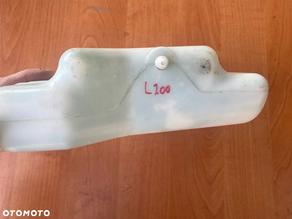 ZBIORNIK WYRÓWNAWCZY PŁYNU CHŁODZĄCEGO MITSUBISHI L200 - 3