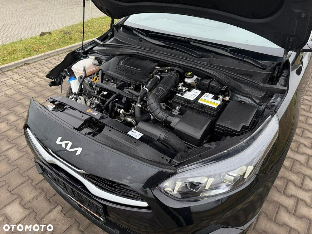 Kia Ceed 1.5 T-GDI Business Line Plus - 10