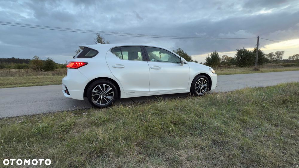 Lexus CT - 2
