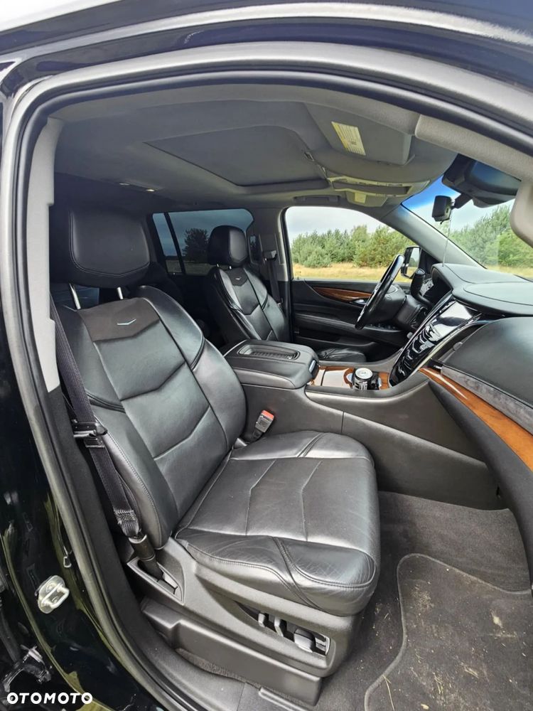 Cadillac Escalade 6.2 V8 ESV Premium