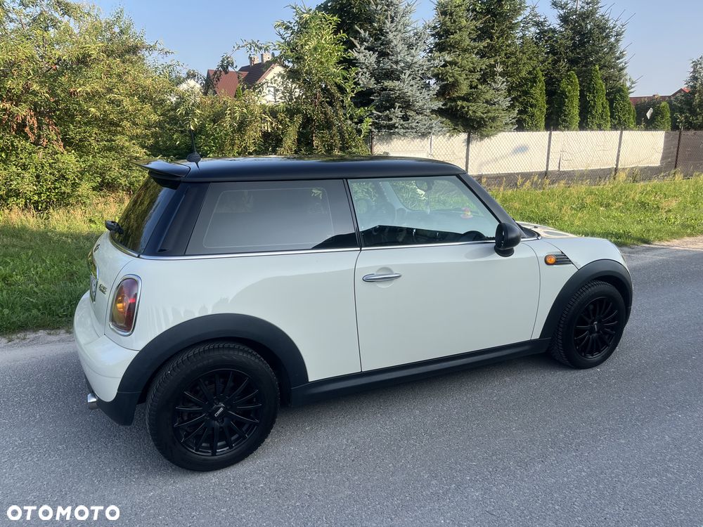 MINI ONE - 8