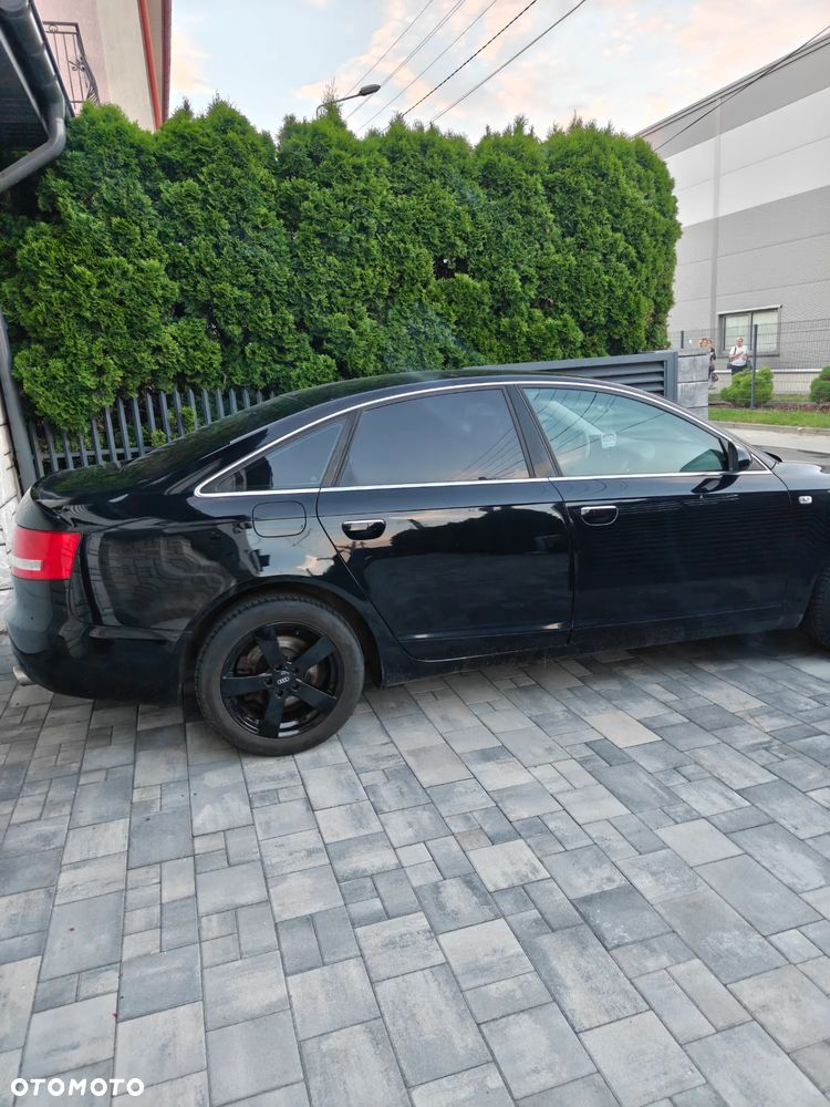 Audi A6 Avant 2.4 - 4