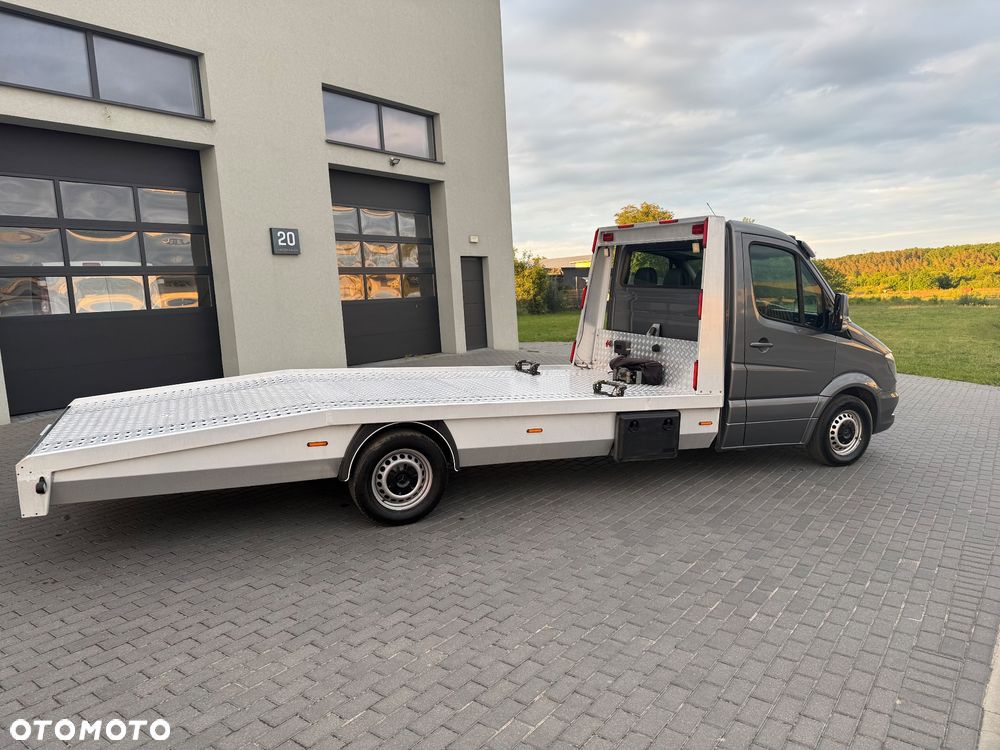 Mercedes-Benz Sprinter - 6