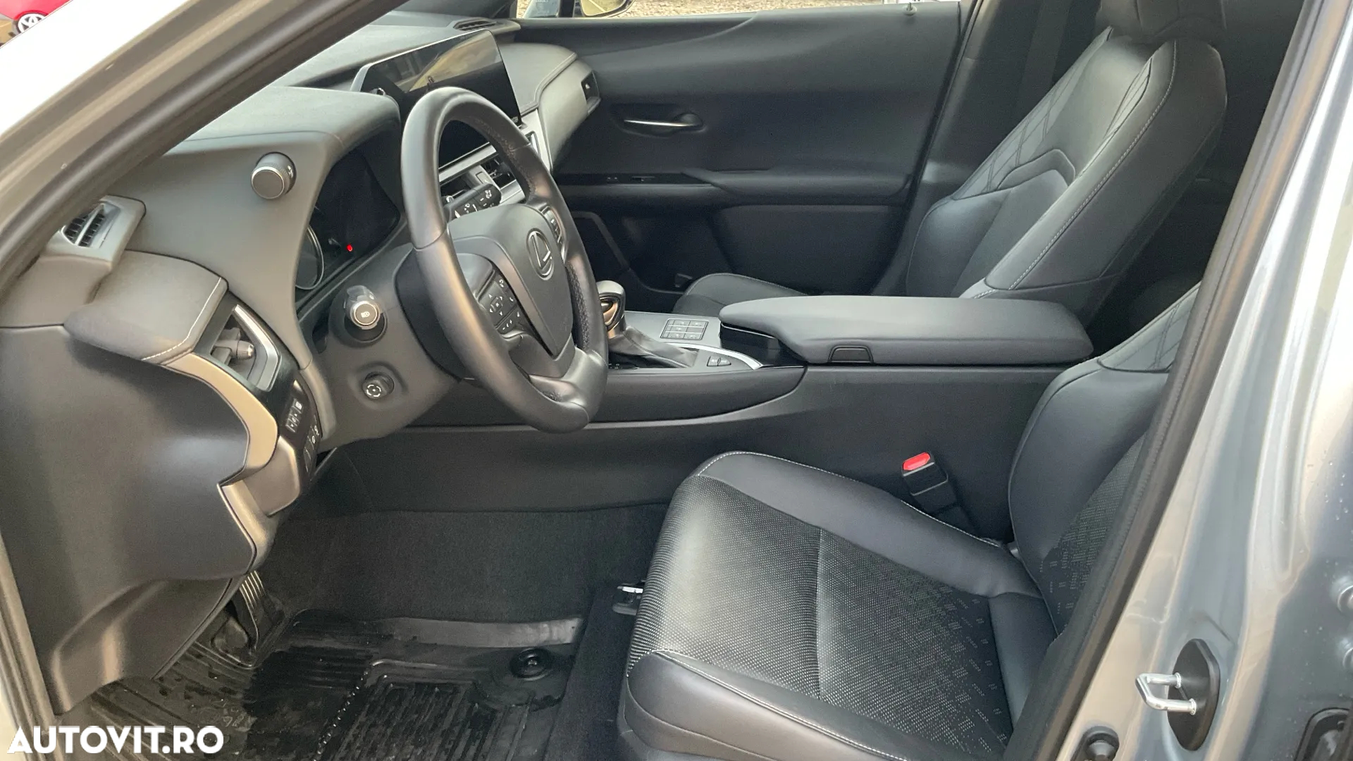Lexus UX 250h 2.0L HEV 20H- (178 HP) 4X4 CVT Luxury - 21