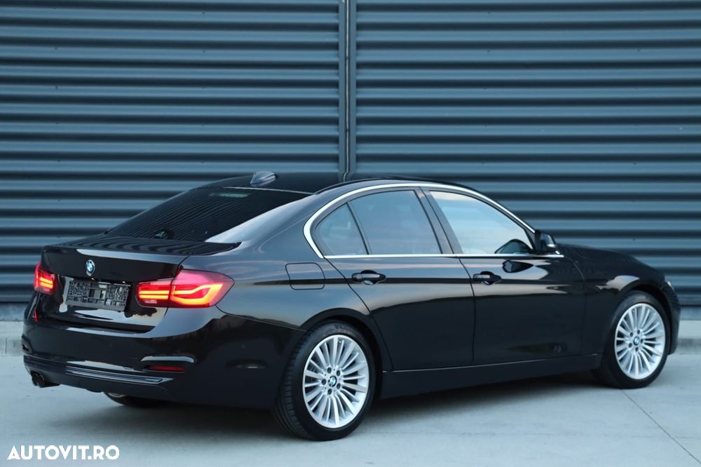 BMW Seria 3 320d Aut. Sport Line - 17