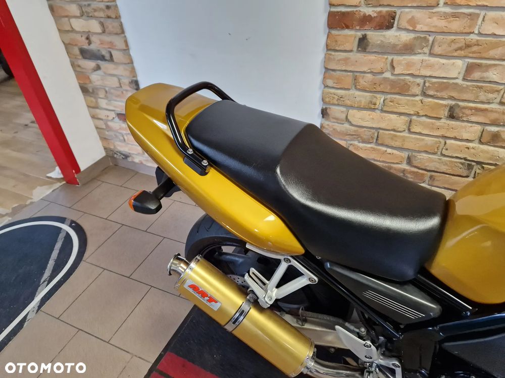 Yamaha FZS - 30