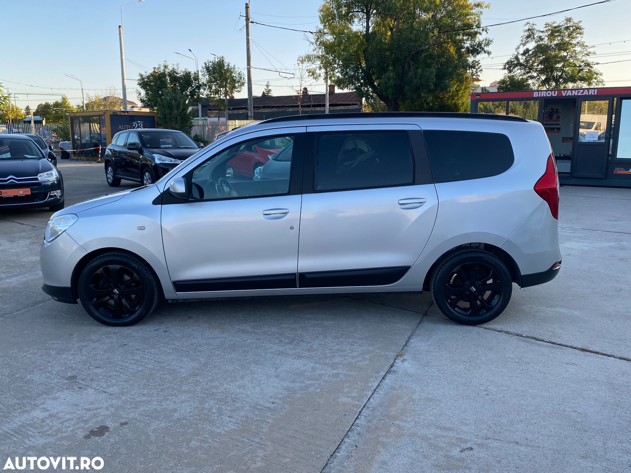 Dacia Lodgy 1.5 dCi 109 CP Laureate - 13