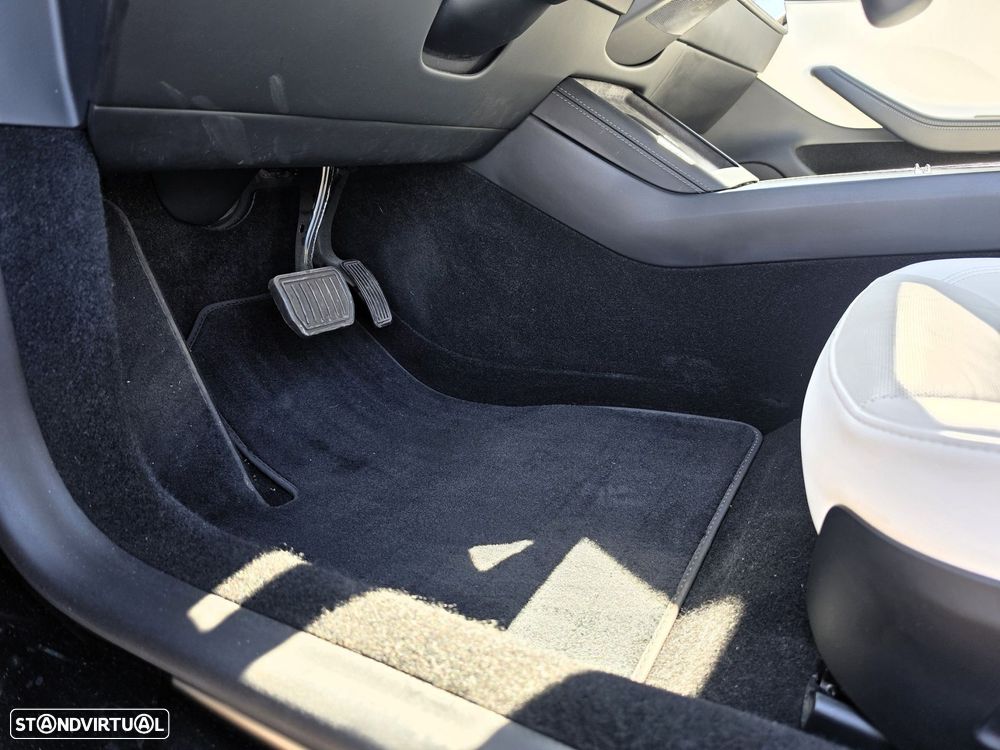 Tesla Model 3 Standard Range Plus RWD - 18