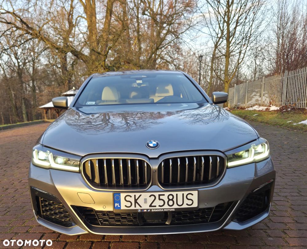 BMW Seria 5 M550i xDrive - 3