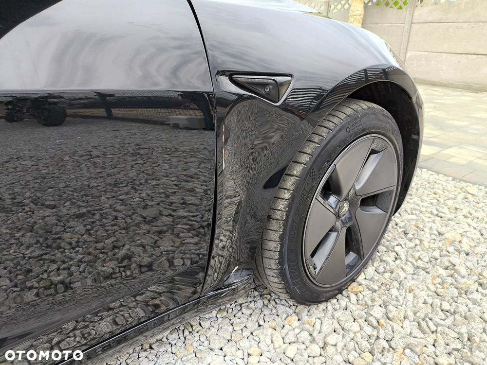 Tesla Model 3 Standard Reichweite Plus Hinterradantrieb - 33