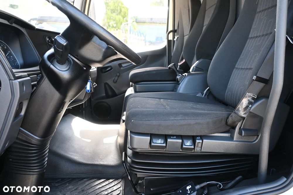 Mercedes-Benz Atego 818 L Kontener 7,25 - 13