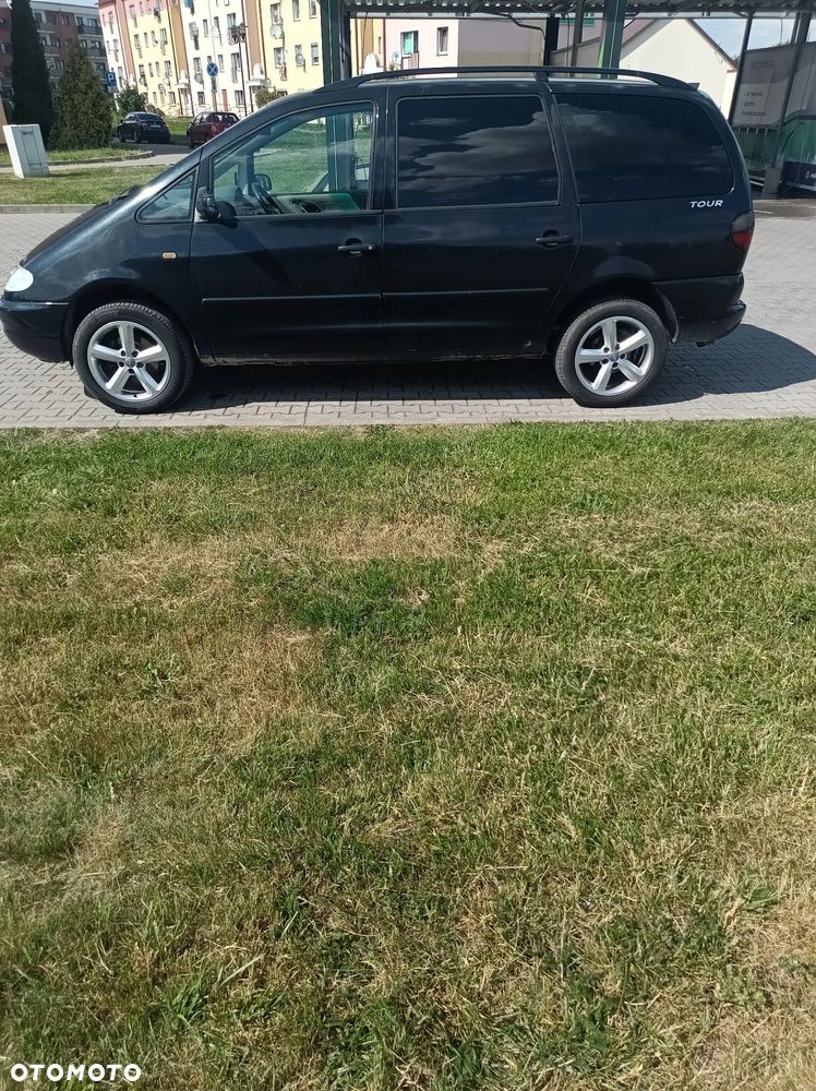 Volkswagen Sharan 1.9 TDI Highline - 2
