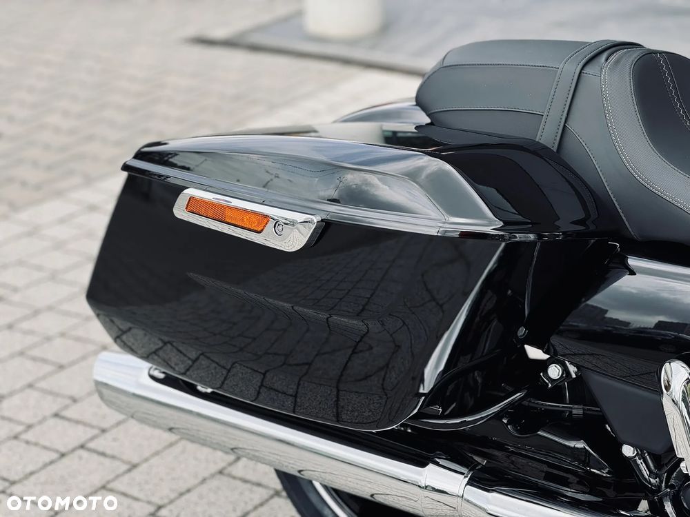 Harley-Davidson Touring Street Glide - 10