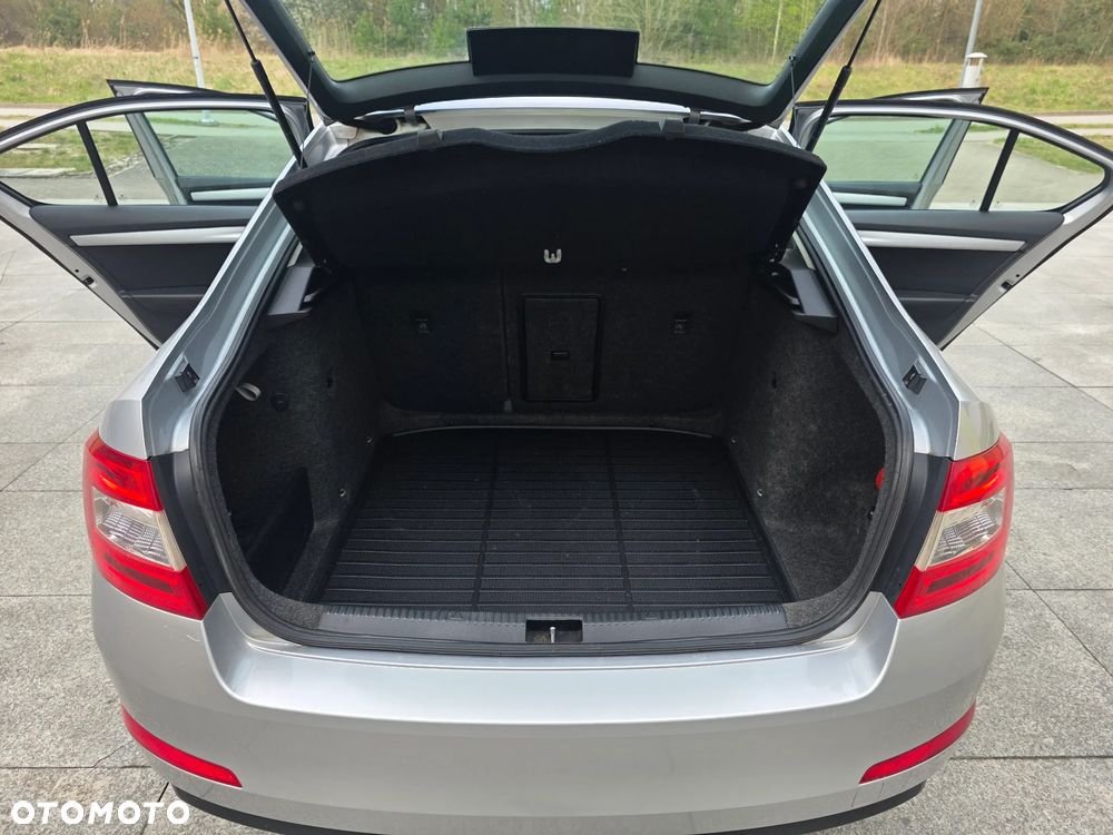 Skoda Octavia 1.4 TSI Edition - 25