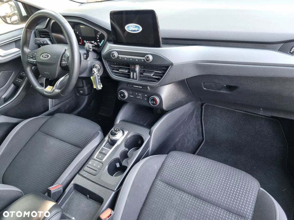 Ford Focus 1.5 EcoBlue Start-Stopp-System COOL&CONNECT DESIGN - 17