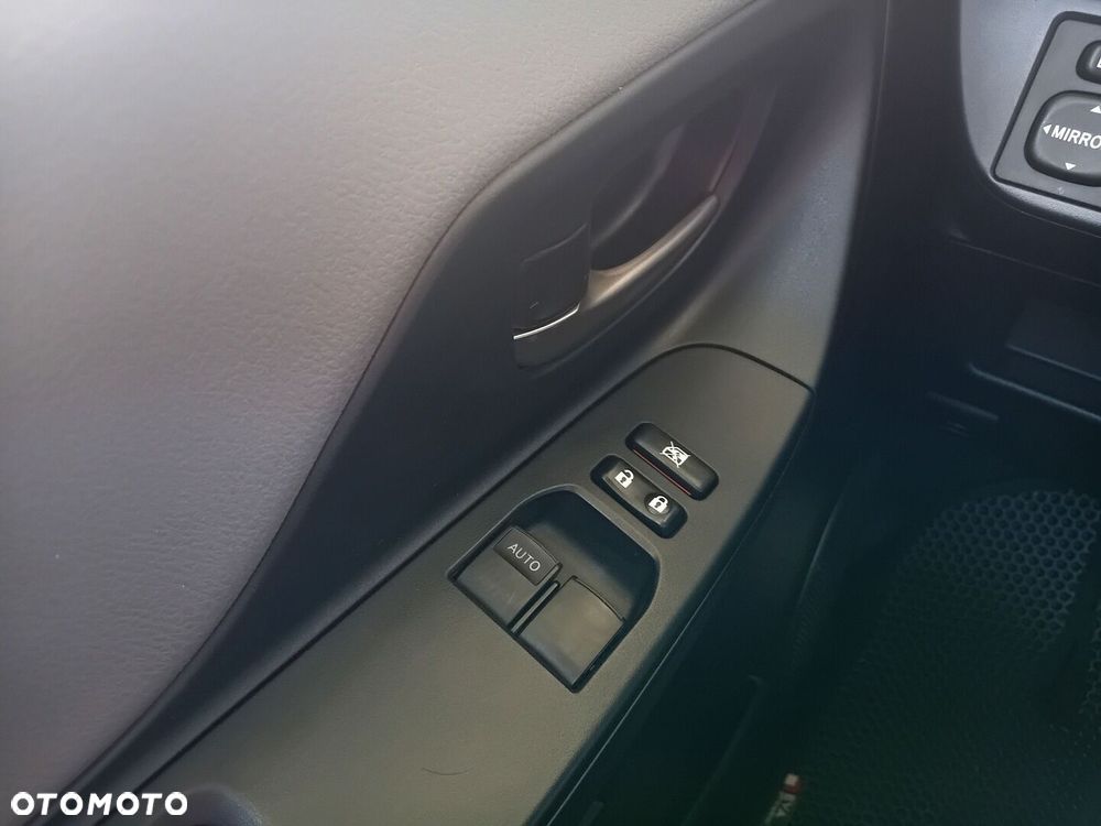 Toyota Yaris 1.33 Active EU6 - 15