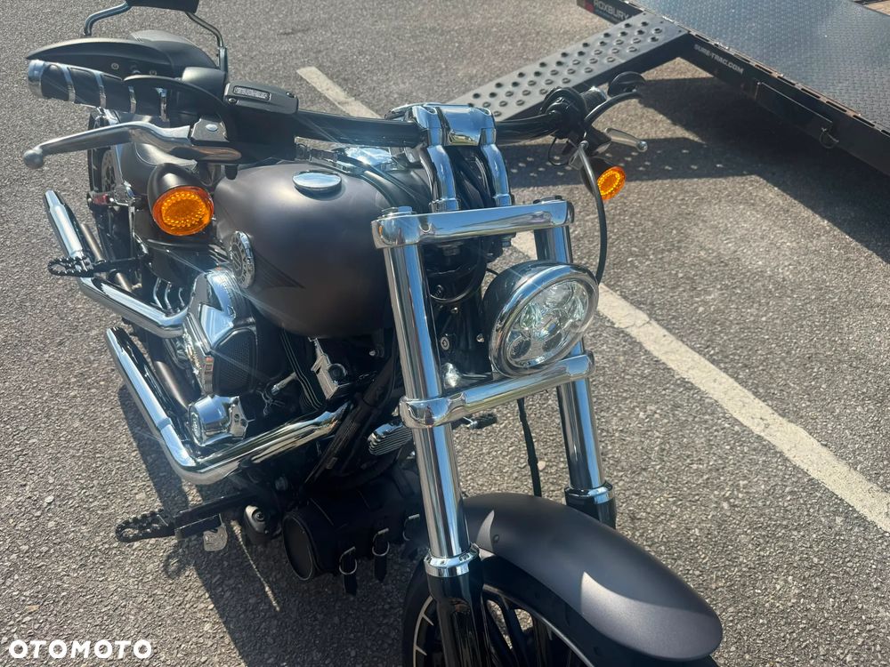 Harley-Davidson Softail Breakout - 17