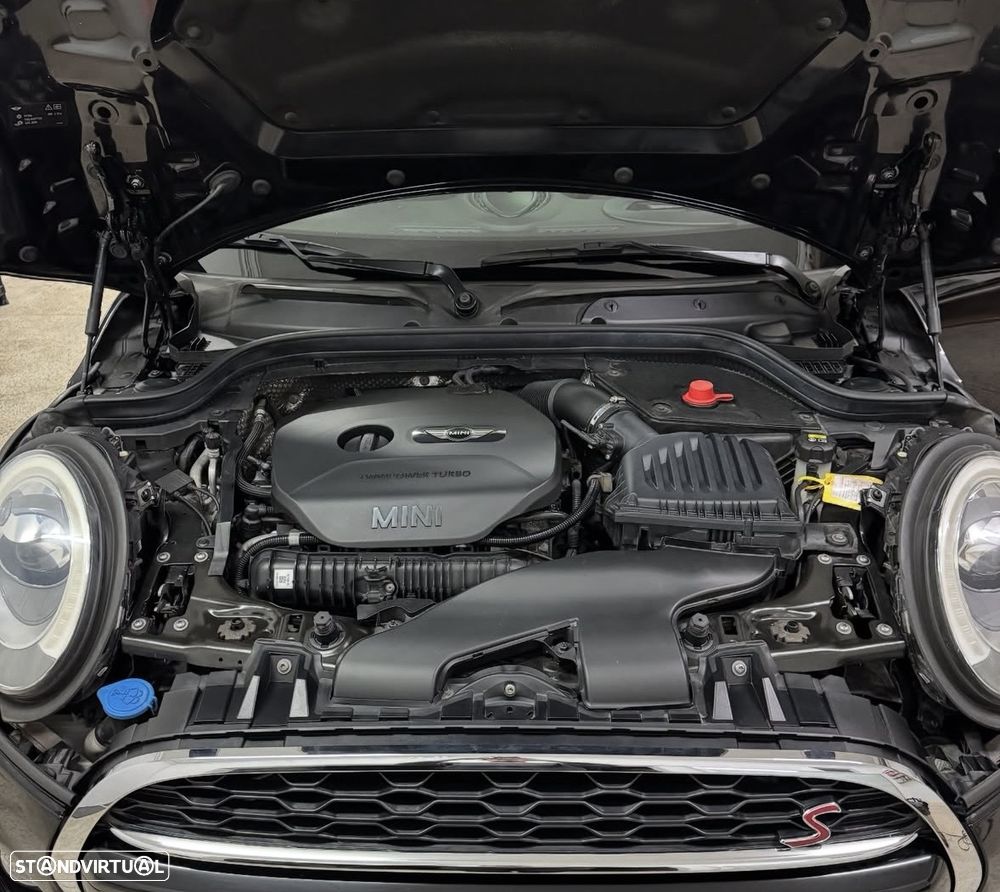 MINI 5 Portas Cooper S Aut. - 11