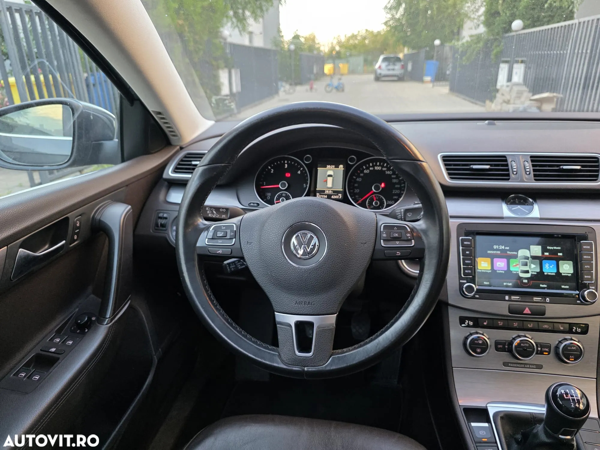 Volkswagen Passat Variant 1.6 TDI BlueMotion Technology Highline - 15