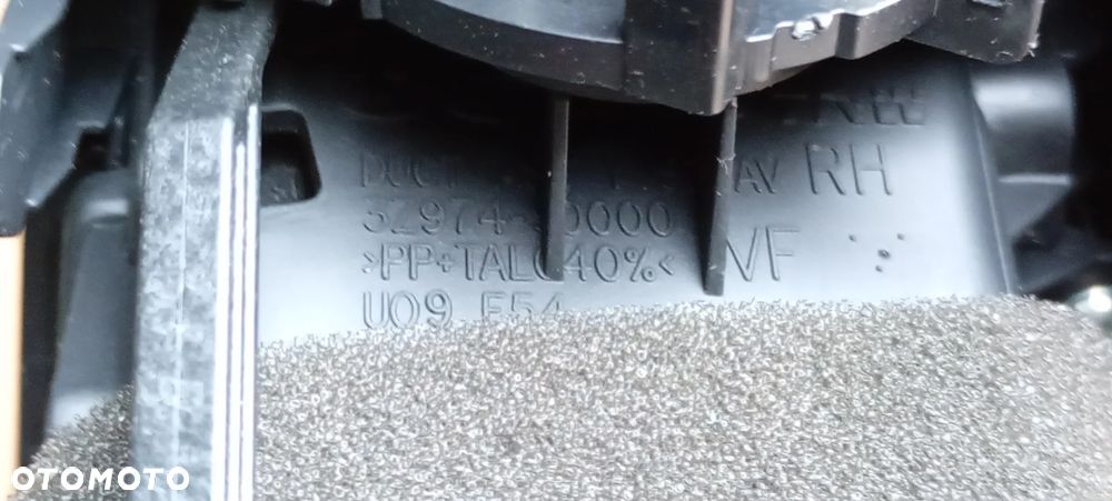 Kratka nawiewu powietrza prawy przód przednia prawa Hyundai i40 3Z974-90000 - 7