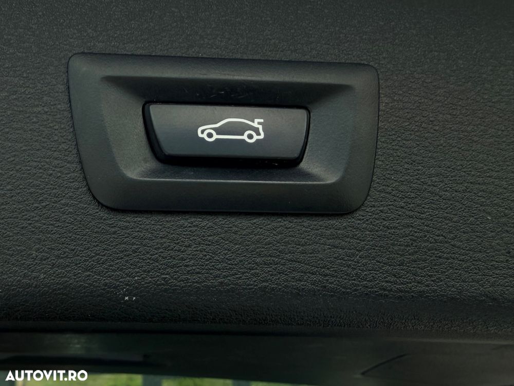 BMW X1 sDrive16d xLine - 19