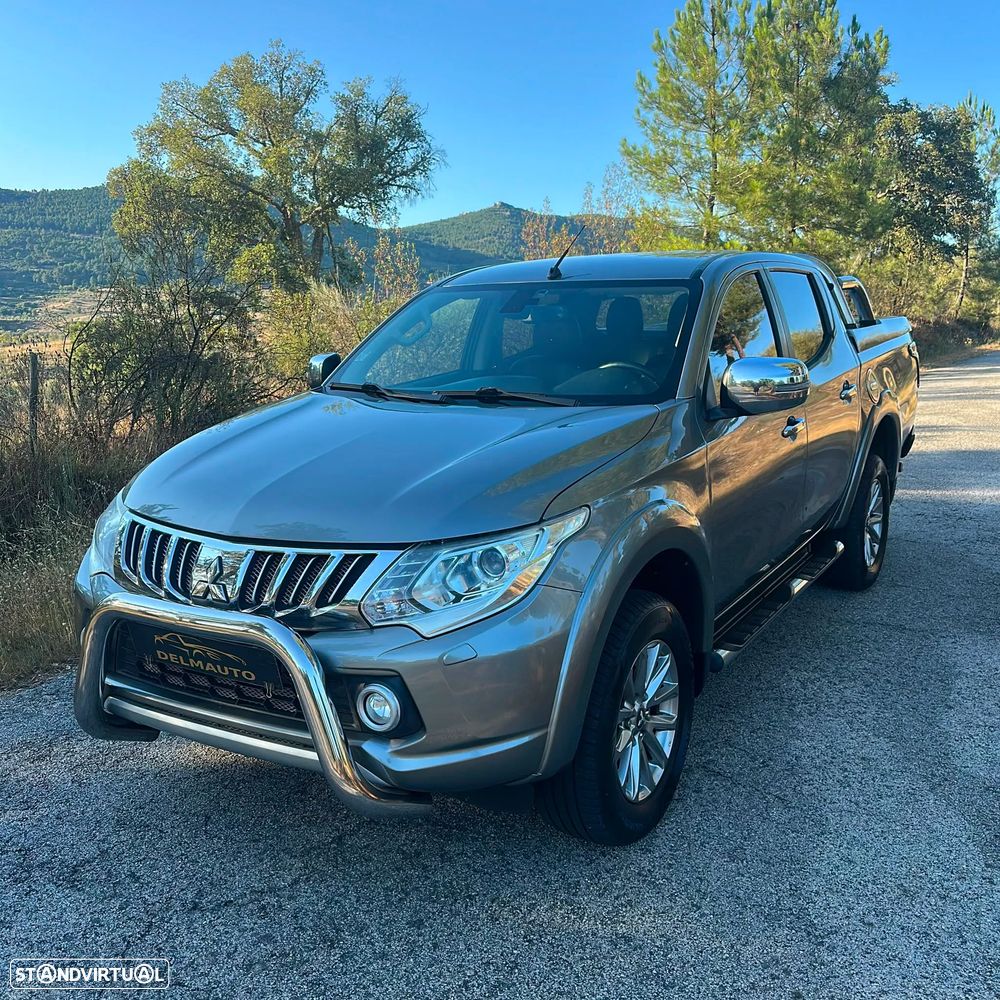 Mitsubishi L200 2.4 DI-D CD Instyle Strakar 4WD - 2