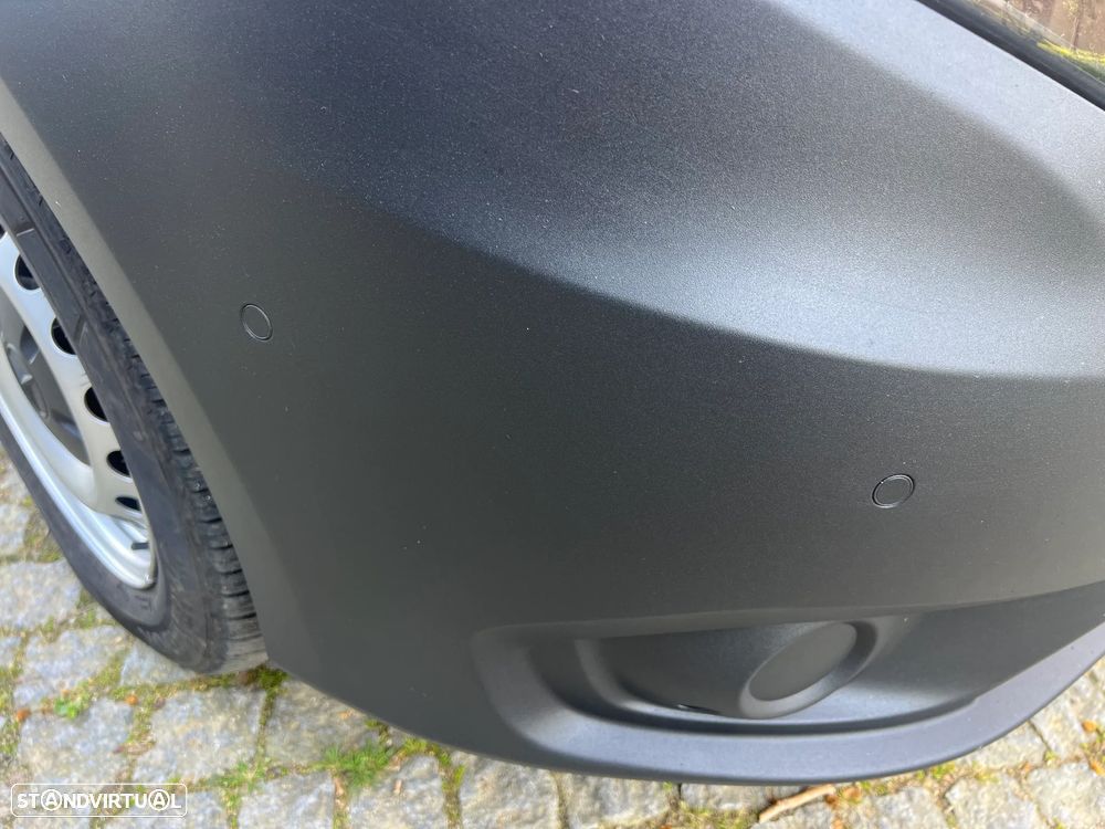 Mercedes-Benz 116 Extra Longa - 17