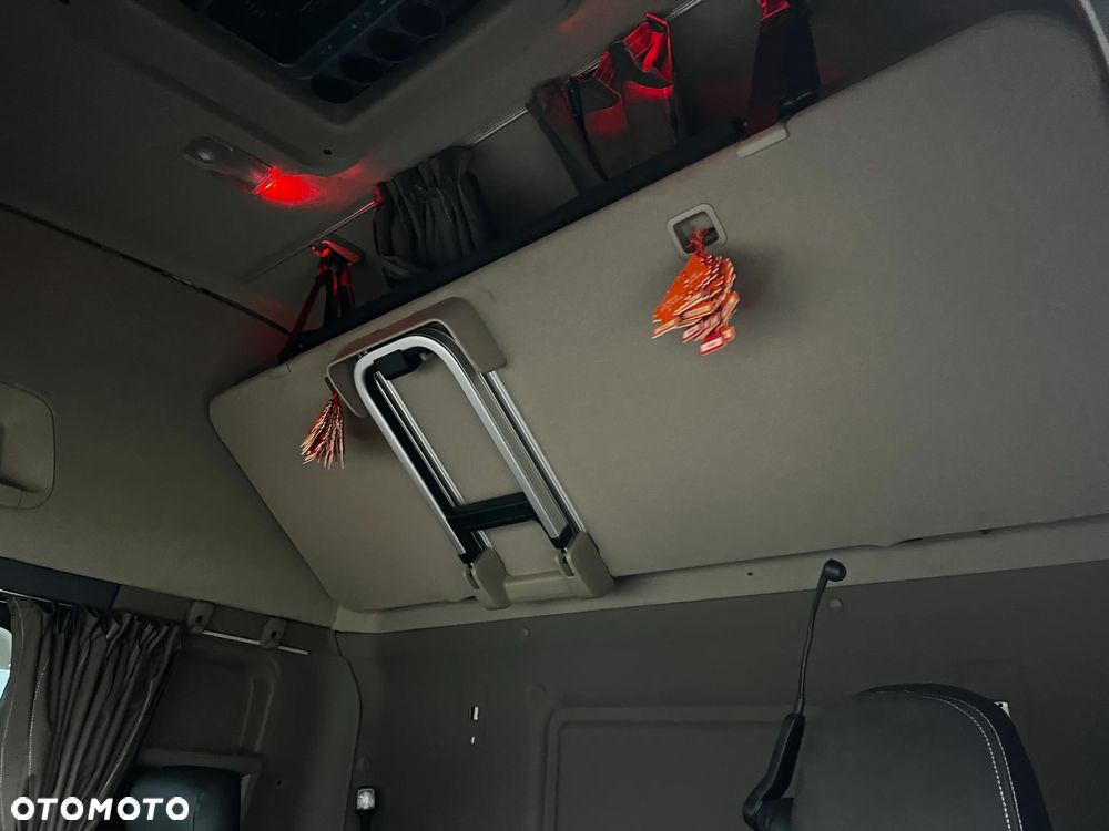 Scania R 580 V8 SPROWADZONA Z FRANCJI SERWISOWANA RETARDER DWA ZBIORNIKI FELGI ALUMINIOWE LODÓWKA - 15