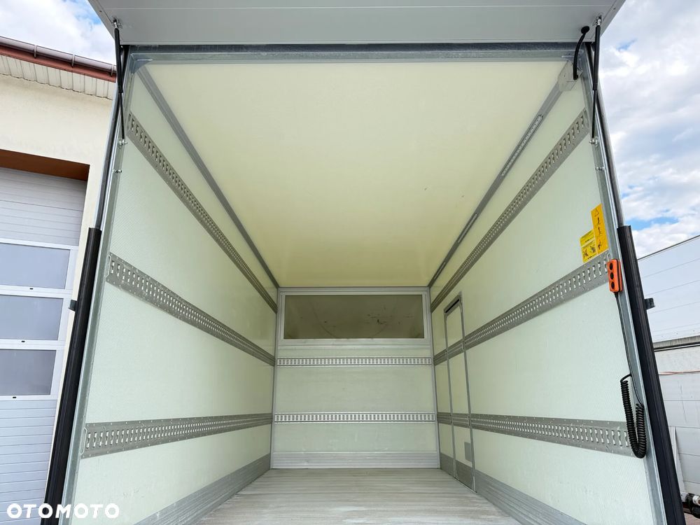 Iveco Daily 3,0 Izoterma 10 EP Winda - 10