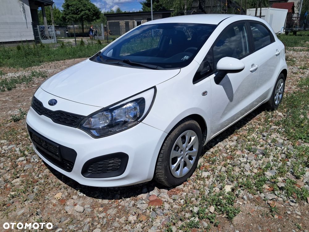 Kia Rio - 2