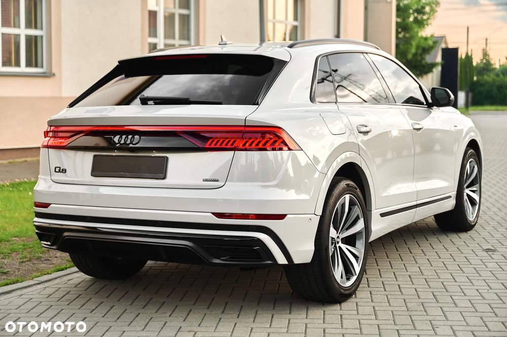 Audi Q8 - 15