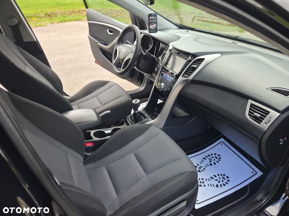 Hyundai i30 1.4 Base - 18