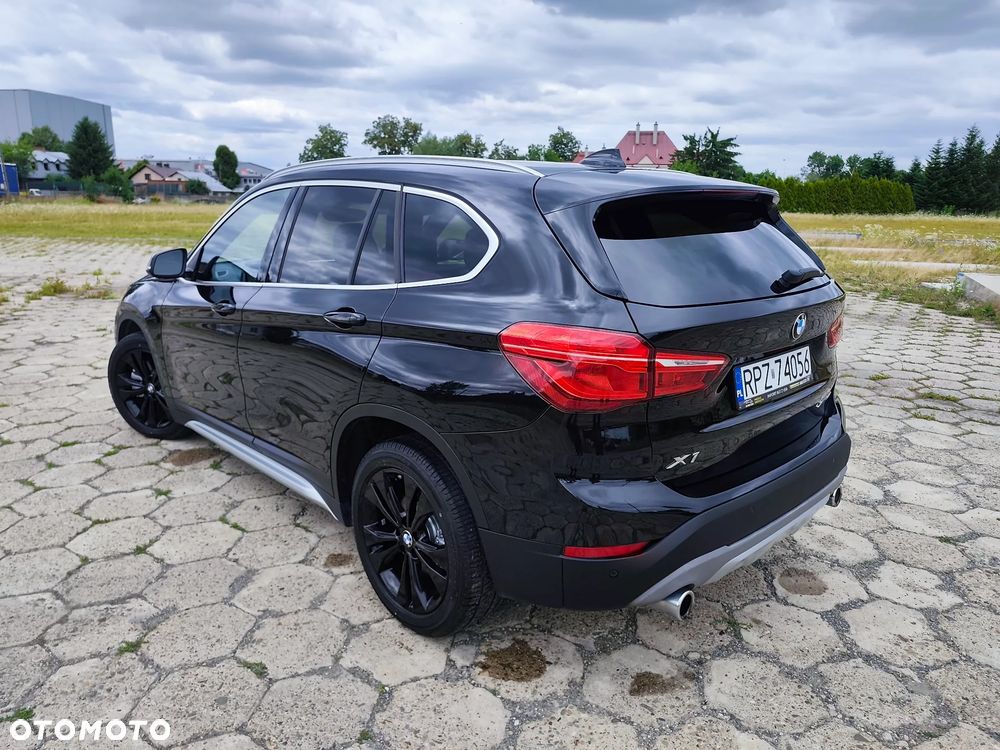 BMW X1 xDrive28i xLine - 8