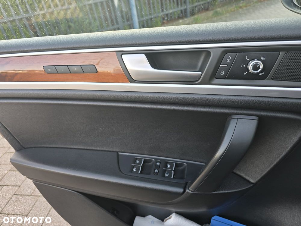 Volkswagen Touareg 3.0 V6 TDI DPF Tiptr - 11