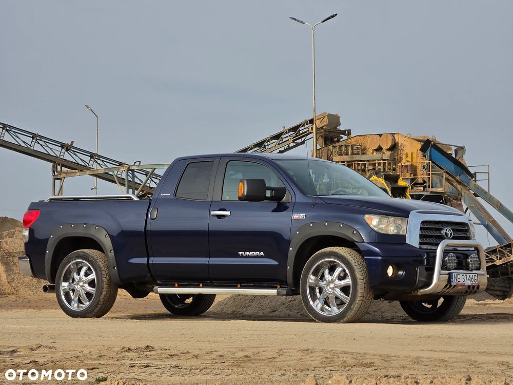 Toyota Tundra 5.7 4x4 Double Cab Limited - 2