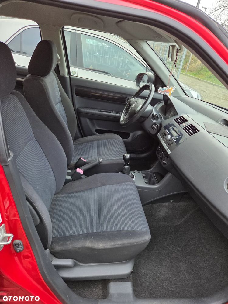 Suzuki Swift 1.3 GS / Premium 4WD - 5