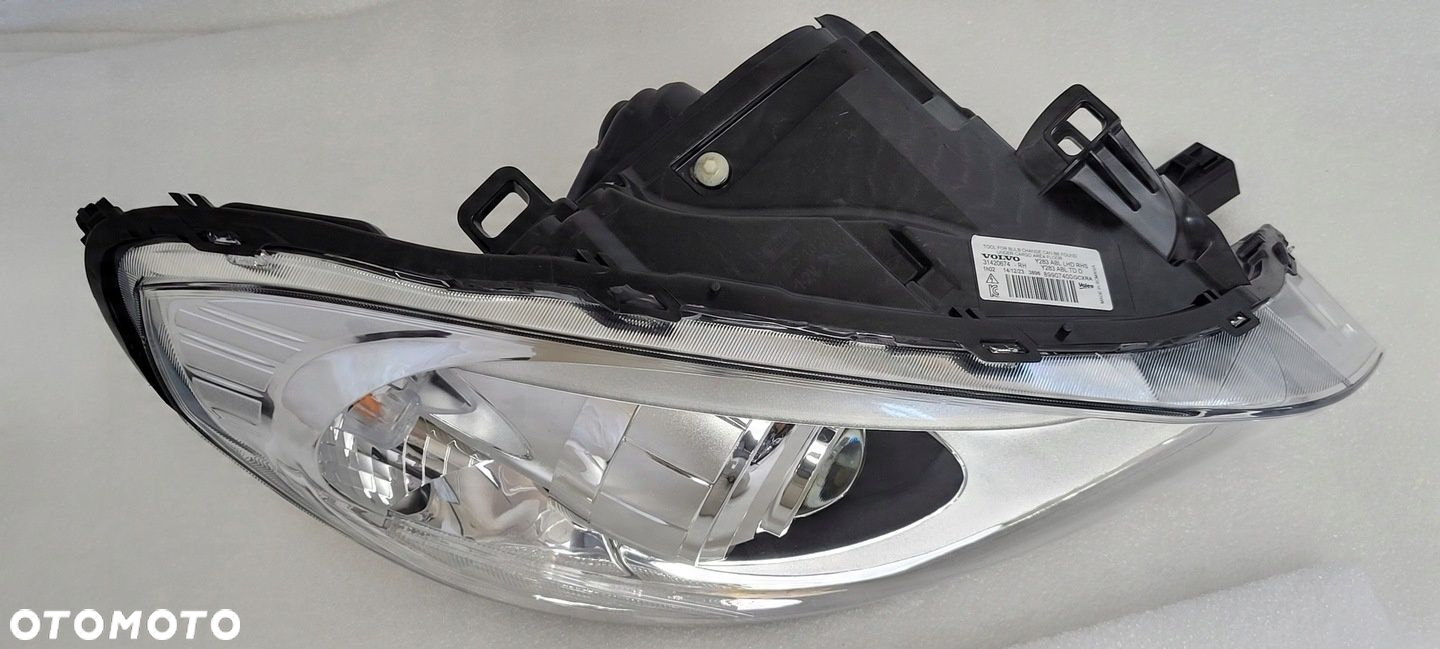 LAMPA PRAWA PRZÓD VOLVO V60 I S60 II 2010-2013 XENON 9 PIN 31420674 - 5