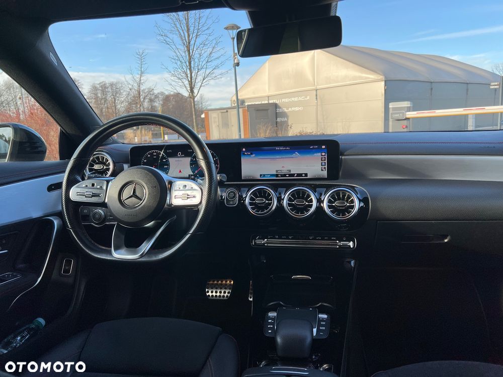 Mercedes-Benz CLA 250 4-Matic AMG Line 7G-DCT - 10