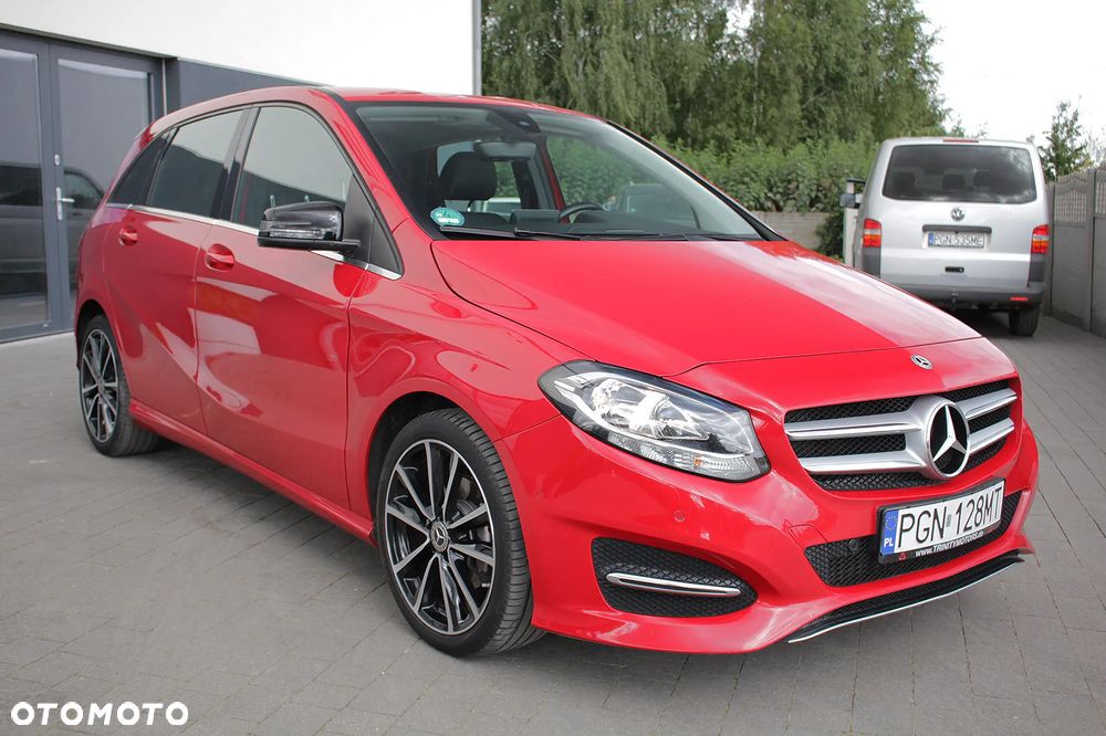 Mercedes-Benz Klasa B 180 UrbanStyle Edition - 13